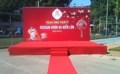 Bục sân khấu di động ngoài trời